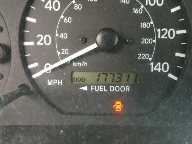 JT2BG22KXY0456266 - 2000 TOYOTA CAMRY CE 银色 照片 8