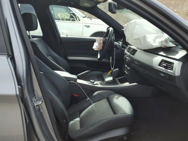 WBAPL33509A407156 - 2009 BMW 335 XI GRAY photo 5