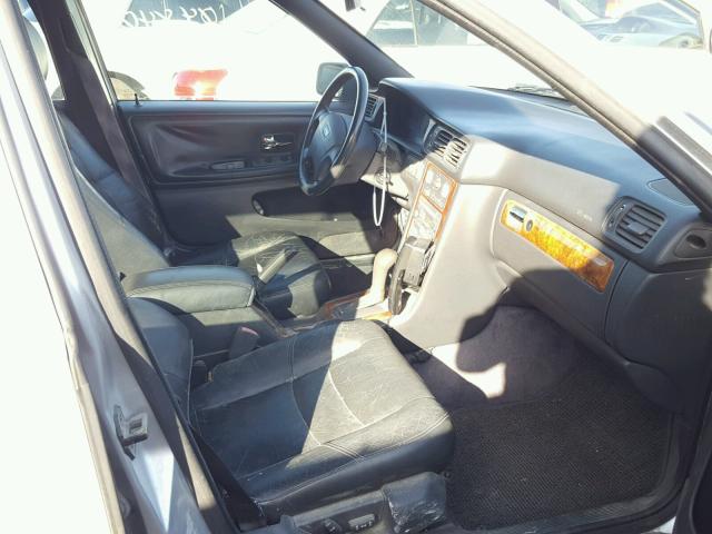 YV1LZ5641W2497691 - 1998 VOLVO V70 XC GRAY photo 5