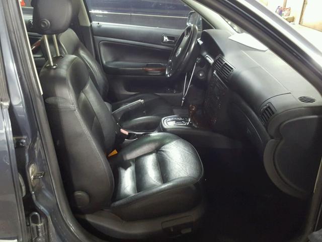 WVWRH63B73P430121 - 2003 VOLKSWAGEN PASSAT GLX 蓝色 照片 5