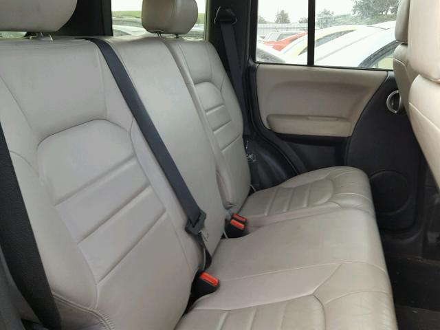 1J8GL38K54W239441 - 2004 JEEP LIBERTY RE GOLD photo 6