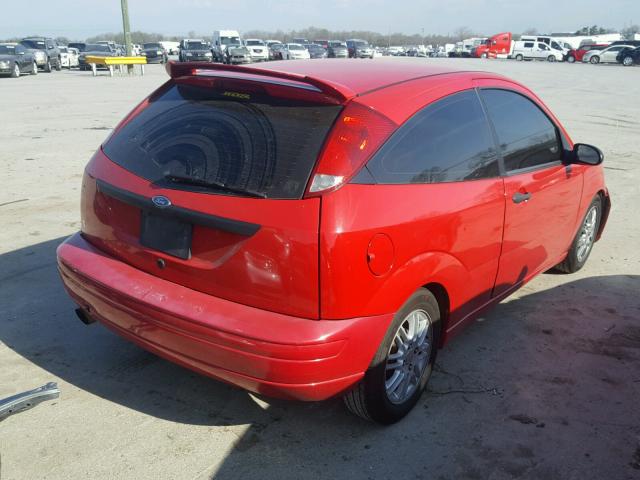 1FAFP31N87W149142 - 2007 FORD FOCUS ZX3 RED photo 4