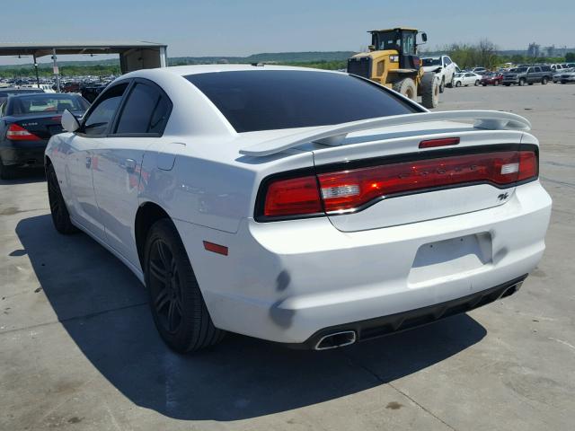 2C3CDXCT5EH159264 - 2014 DODGE CHARGER R/ WHITE photo 3