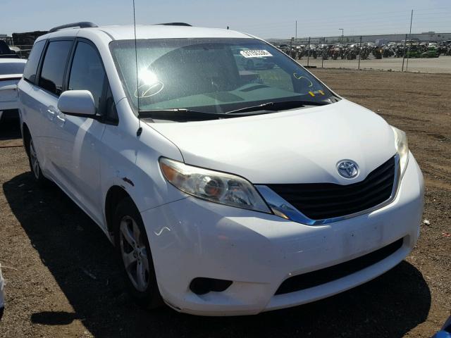 5TDKK3DC1BS060197 - 2011 TOYOTA SIENNA LE WHITE photo 1