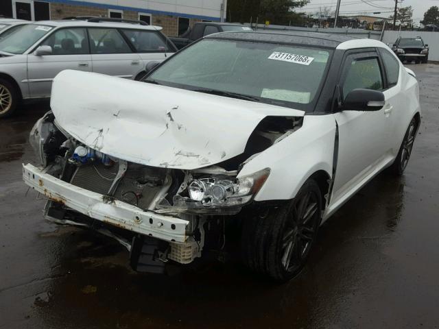 JTKJF5C72B3014663 - 2011 TOYOTA SCION TC 白色 照片 2