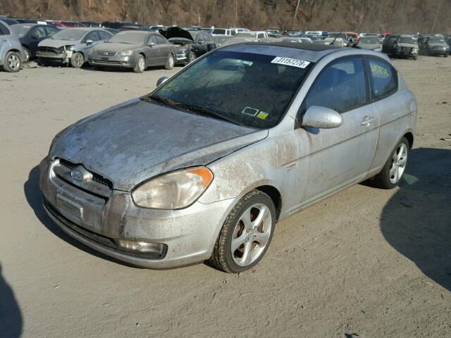 KMHCN36C77U045498 - 2007 HYUNDAI ACCENT SE SILVER photo 2