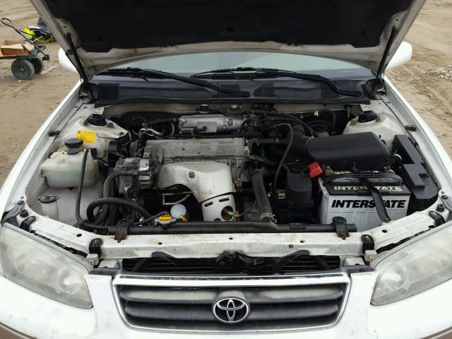 4T1BG22K11U846710 - 2001 TOYOTA CAMRY CE WHITE photo 7