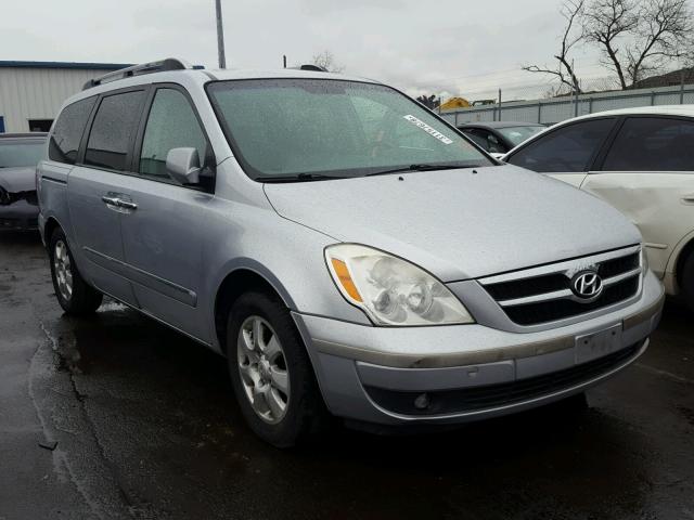 KNDMC233776021431 - 2007 HYUNDAI ENTOURAGE SILVER photo 1