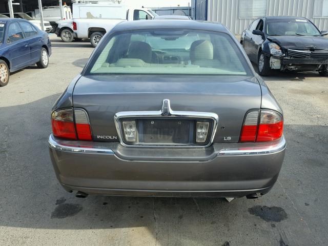 1LNHM86S74Y613279 - 2004 LINCOLN LS CHARCOAL photo 9