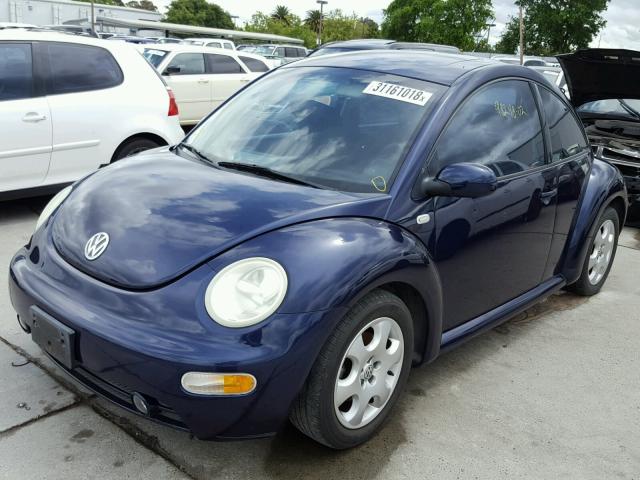 3VWCK21C82M416855 - 2002 VOLKSWAGEN NEW BEETLE 蓝色 照片 2