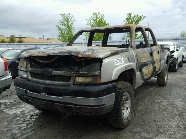 1GCHK23114F125587 - 2004 CHEVROLET SILVERADO GRAY photo 2