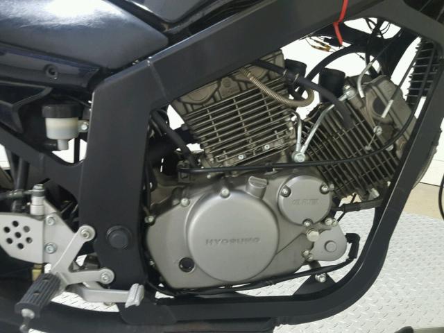 KM4MJ527481104791 - 2008 HYOSUNG GT250 BLACK photo 12