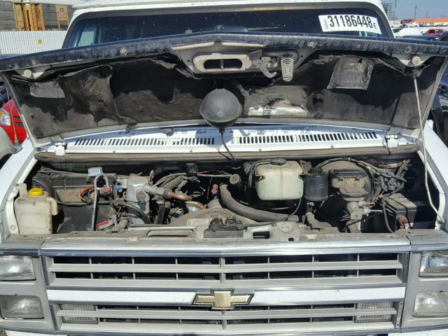 1GBEG25K2M7108709 - 1991 CHEVROLET G20 WHITE photo 7