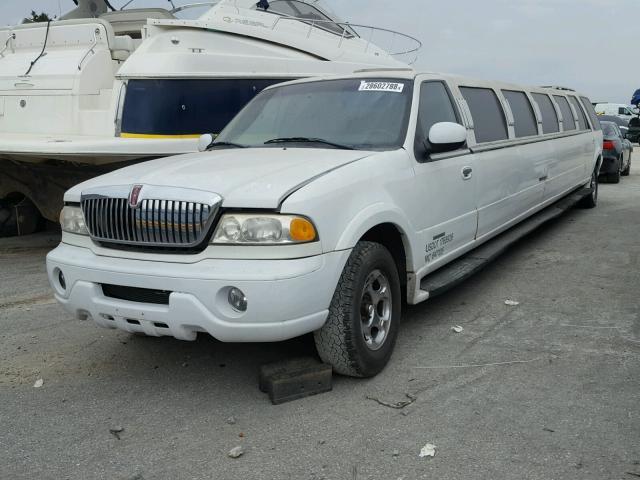 5LMEU27A4YLJ37272 - 2000 LINCOLN NAVIGATOR თეთრი ფოტო 2