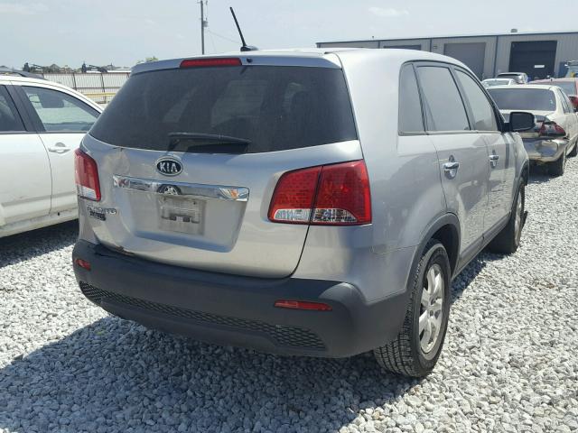 5XYKT3A19DG347044 - 2013 KIA SORENTO LX SILVER photo 4