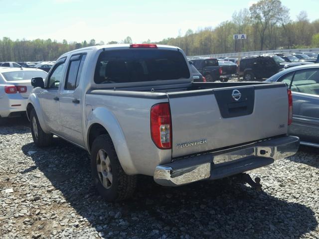 1N6AD07UX8C425900 - 2008 NISSAN FRONTIER C SILVER photo 3