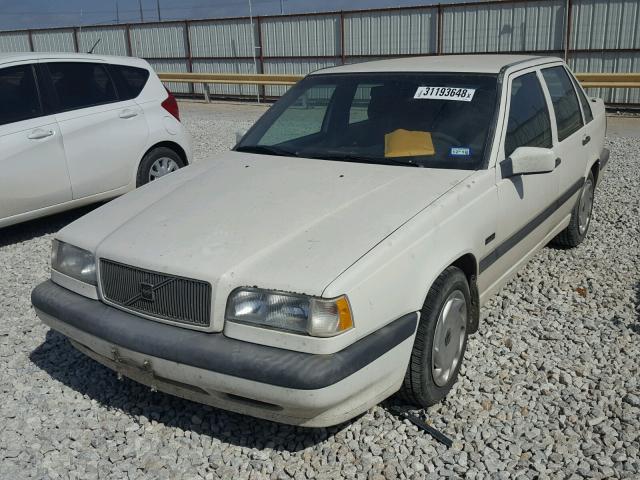 YV1LS555XV1356699 - 1997 VOLVO 850 WHITE photo 2