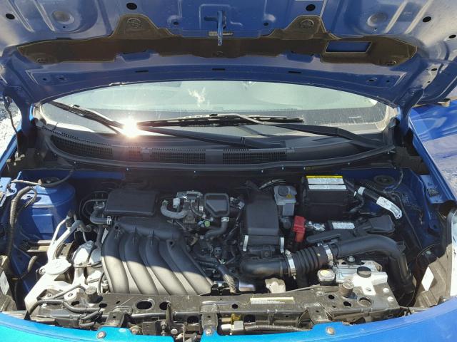 3N1CN7AP7HL849725 - 2017 NISSAN VERSA S BLUE photo 7