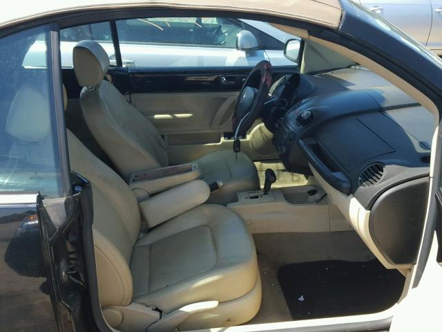 3VWPF31Y38M403818 - 2008 VOLKSWAGEN NEW BEETLE 黑色 照片 5