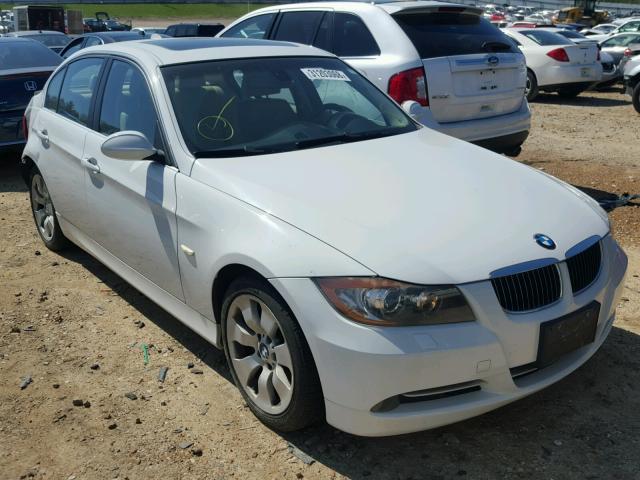 WBAVD53598A253562 - 2008 BMW 335 XI WHITE photo 1