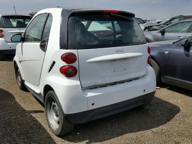 WMEEJ3BA2DK699346 - 2013 SMART FORTWO PUR WHITE photo 3