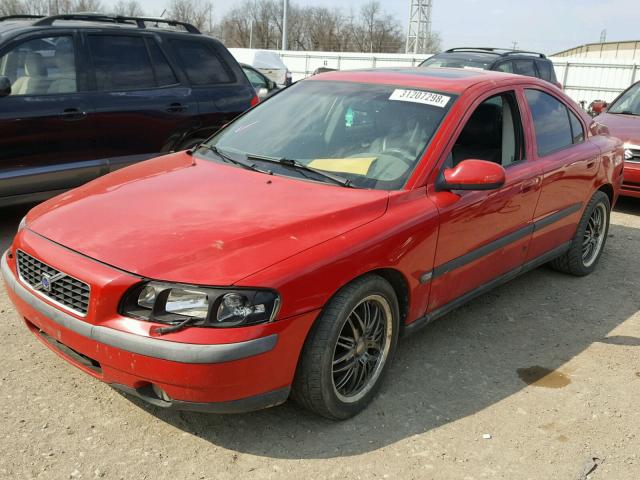 YV1RS53D322115786 - 2002 VOLVO S60 T5 RED photo 2