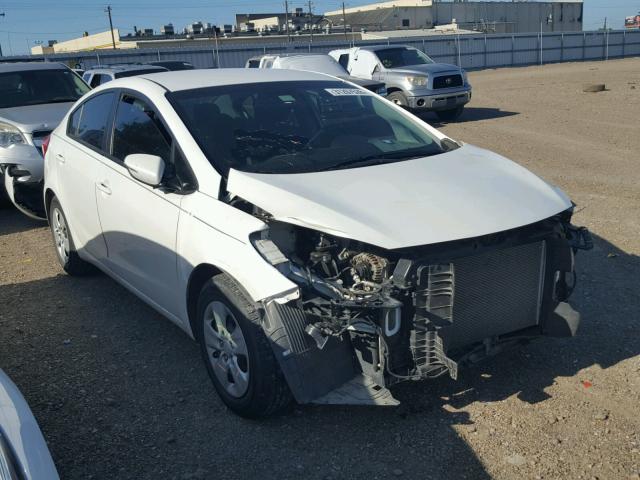 KNAFX4A67F5321445 - 2015 KIA FORTE LX WHITE photo 1