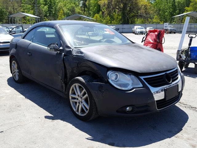 WVWFA71F48V020270 - 2008 VOLKSWAGEN EOS LUX Czarny zdjęcie 1