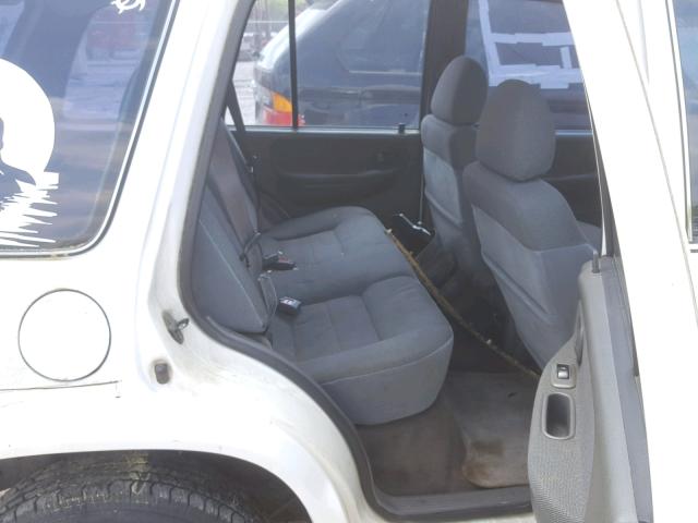 KNDJB723X15077722 - 2001 KIA SPORTAGE WHITE photo 6