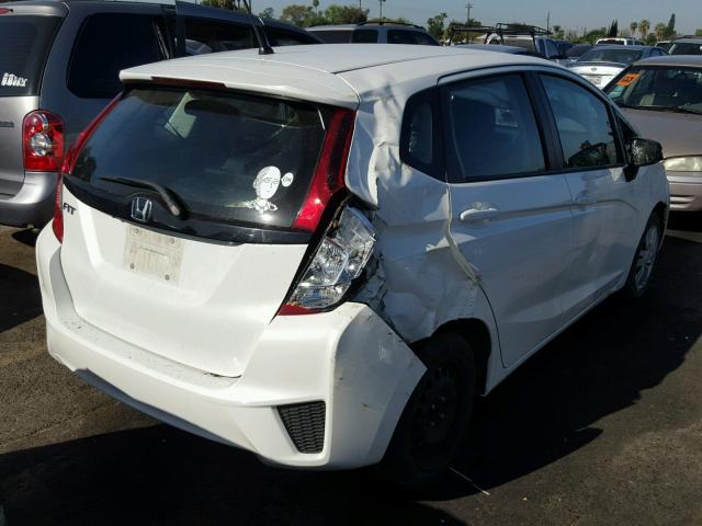 3HGGK5H59FM711502 - 2015 HONDA FIT LX WHITE photo 4