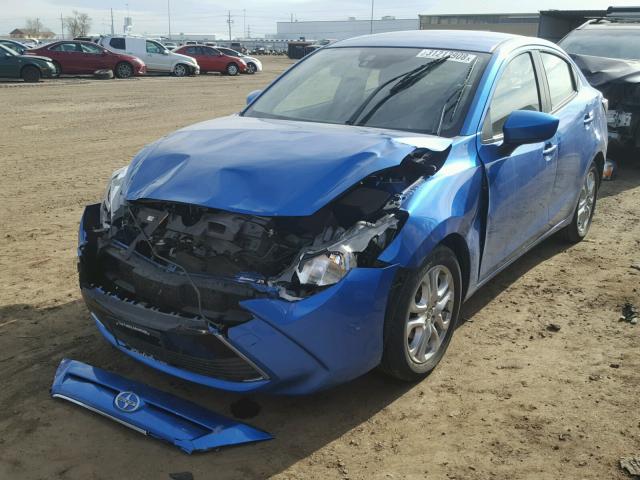 3MYDLBZV7GY105056 - 2016 TOYOTA SCION IA BLUE photo 2