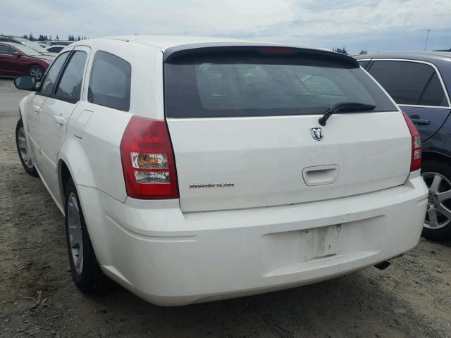 2D4FV47T06H416950 - 2006 DODGE MAGNUM SE WHITE photo 3