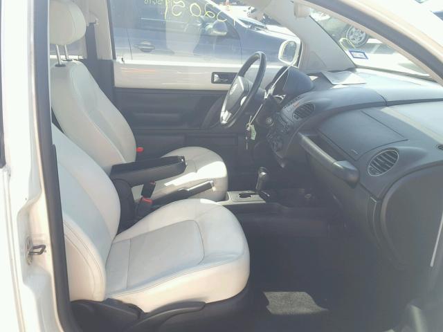 3VWFW31C18M520345 - 2008 VOLKSWAGEN NEW BEETLE 白色 照片 5