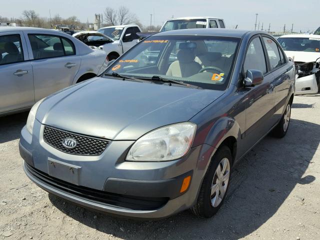 KNADE123X66140866 - 2006 KIA RIO GRAY photo 2