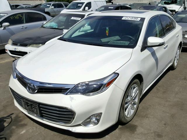 4T1BK1EB1FU152952 - 2015 TOYOTA AVALON XLE WHITE photo 2