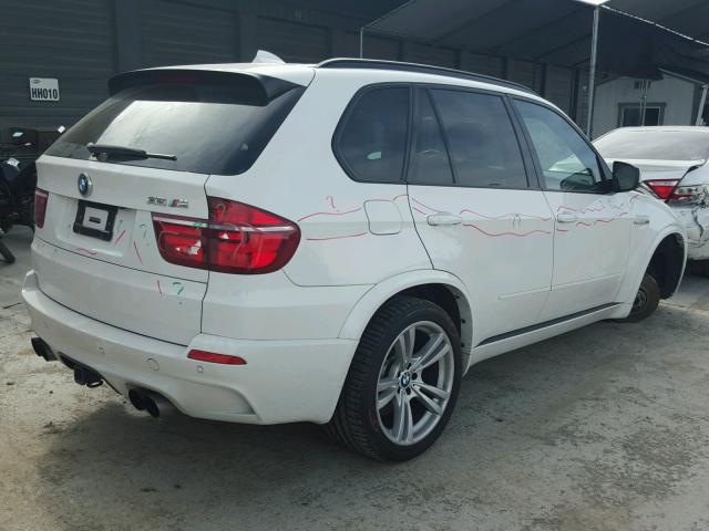 5YMGY0C58BLK27055 - 2011 BMW X5 M WHITE photo 4