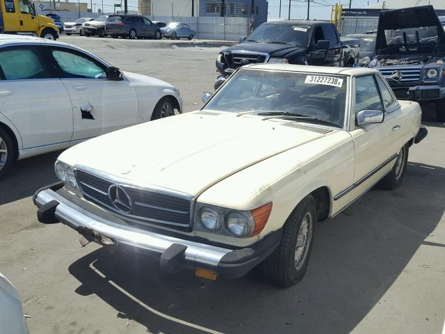 WDBBA45A0BB003422 - 1981 MERCEDES-BENZ 380 SL CREAM photo 2