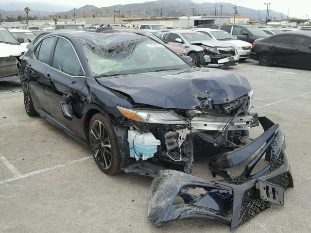 4T1B61HK4JU500090 - 2018 TOYOTA CAMRY XSE BLUE photo 1