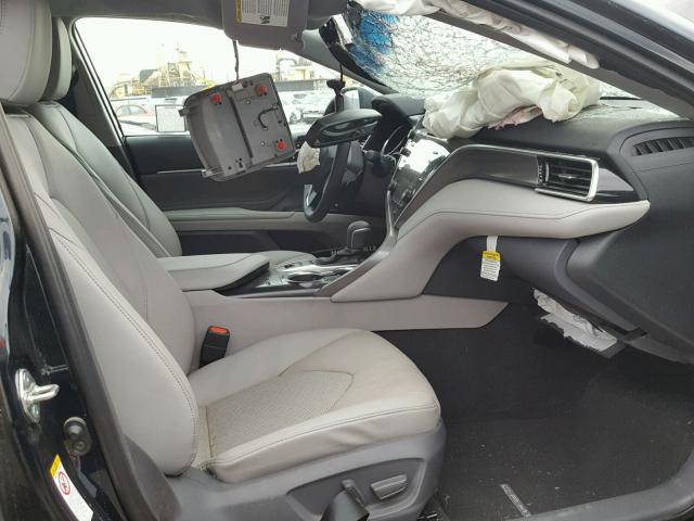 4T1B61HK4JU500090 - 2018 TOYOTA CAMRY XSE BLUE photo 5