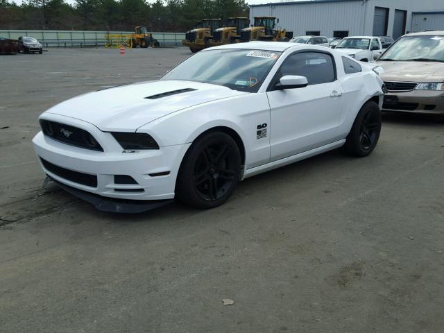 1ZVBP8CF8E5241783 - 2014 FORD MUSTANG GT WHITE photo 2