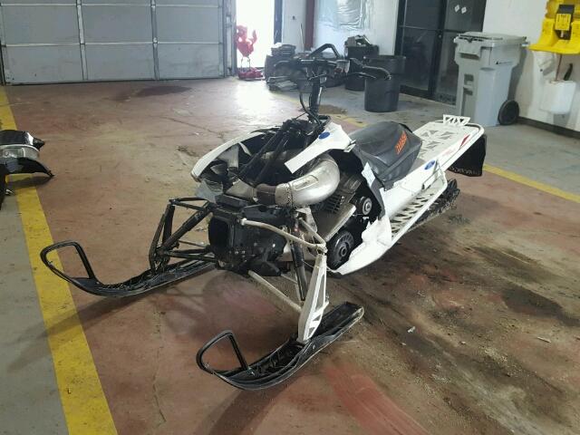 4UF12SNW2CT115556 - 2012 ARCTIC CAT M8  WHITE photo 2