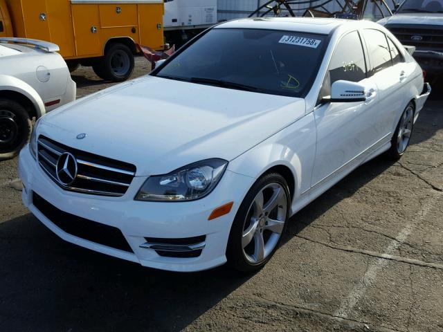 WDDGF5HBXEA942452 - 2014 MERCEDES-BENZ C 350 WHITE photo 2