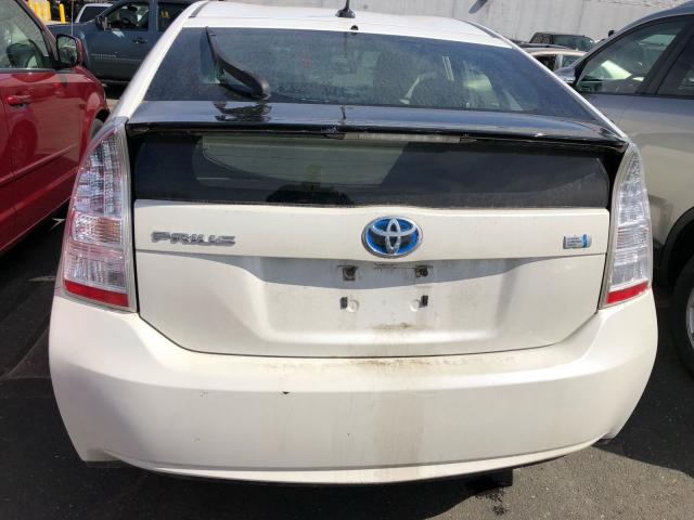 JTDKN3DU4A0068022 - 2010 TOYOTA PRIUS WHITE photo 6