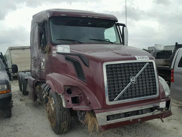 4V4NC9THXFN185712 - 2015 VOLVO VN VNL BURGUNDY photo 1