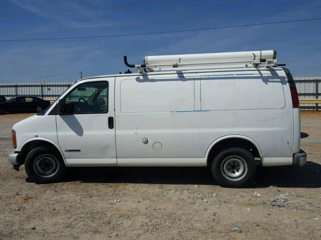 1GCFG25W6Y1260178 - 2000 CHEVROLET EXPRESS G2 WHITE photo 9