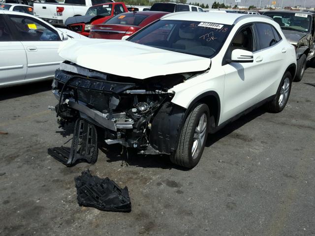 WDCTG4EB7HJ307157 - 2017 MERCEDES-BENZ GLA 250 WHITE photo 2