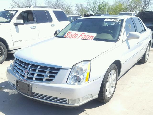 1G6KD57Y16U121162 - 2006 CADILLAC DTS SILVER photo 2