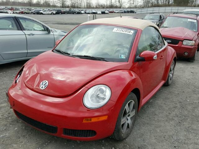 3VWRF31Y86M307236 - 2006 VOLKSWAGEN NEW BEETLE 红色 照片 2