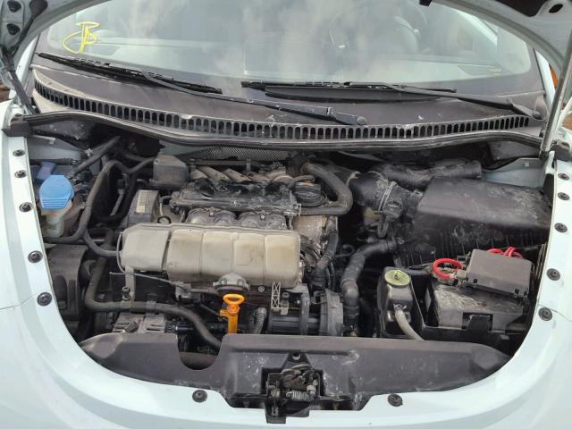 3VWCM21Y74M301530 - 2004 VOLKSWAGEN NEW BEETLE 青绿色 照片 7