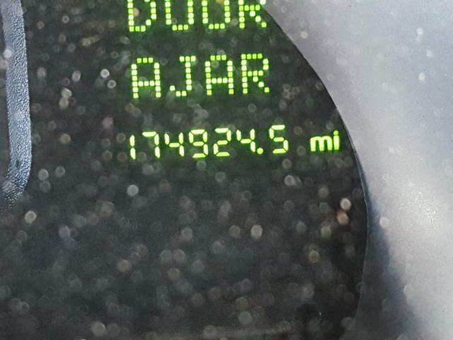 1LNHM97V11Y638253 - 2001 LINCOLN CONTINENTA GOLD photo 8